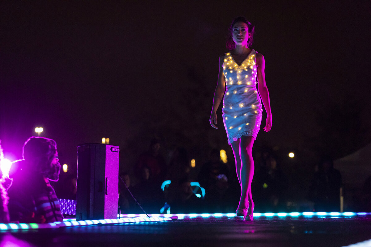Lumen Couture LED dresses at MakeFashion, photo 4